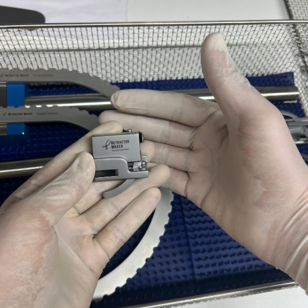 Custom Bookwalter Retractor